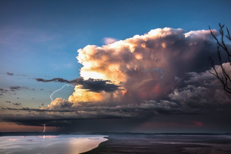 rolling-clouds-storm-photograph