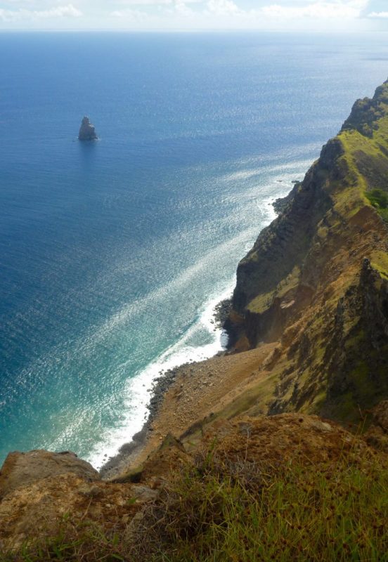 Easter-isalnd-seascape-landscape-rapa-nui