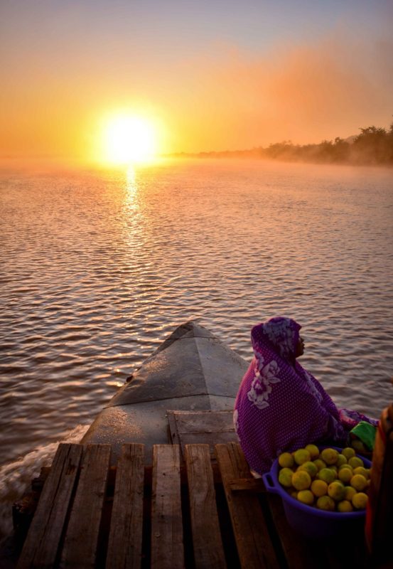 fisher-madagascar-ocean-conservation-coastal-communities