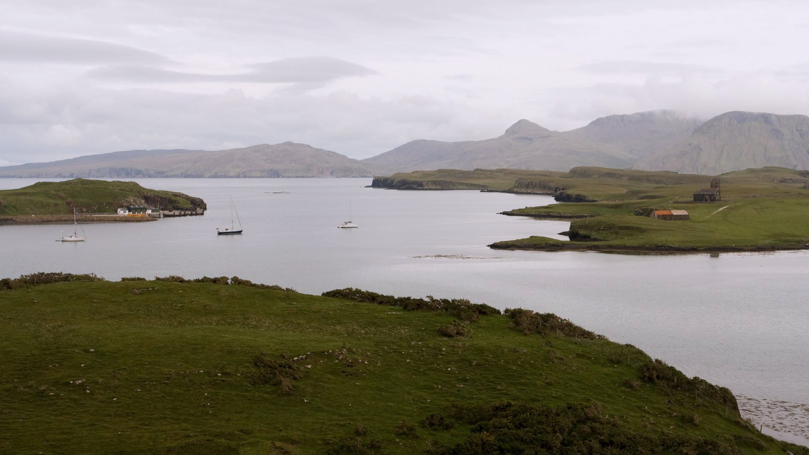 canna-hebrides-salmon-farm-mowi
