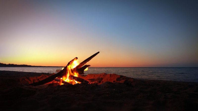 captain sophie hollingsworth adventure cooking sailing beach fire